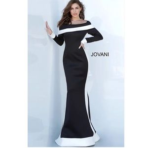 NWT Unaltered Jovani Black and White Long Sleeve Dress